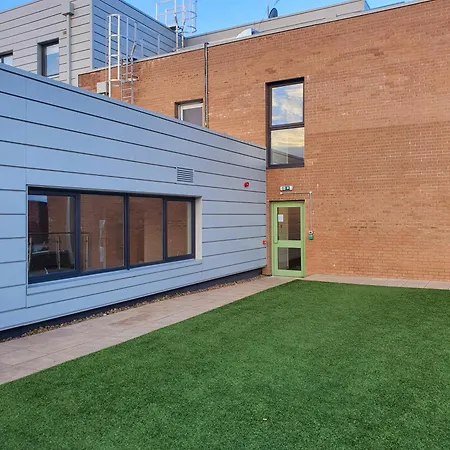 Salford Heaven - Modern 2 Bedroom 아파트 *