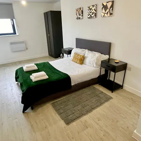 Amazing 1 Bedroom Flat With Balcony Views To The 19th Floor Manchester