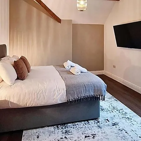 בית נופש Stunning Luxury Spacious - 5 Bedrooms - Rest & Recharge In *