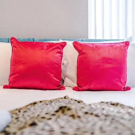 Funky 3 Bed House - Salford