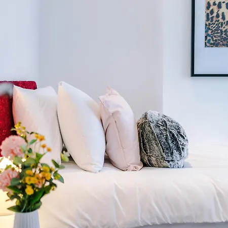 Funky 3 Bed House - Salford Manchester