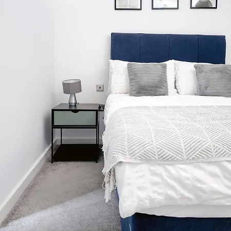 Luxury 2-Bed Apartment In Salford Quays 10 Min To Manchester & Mediacity * Mánchester