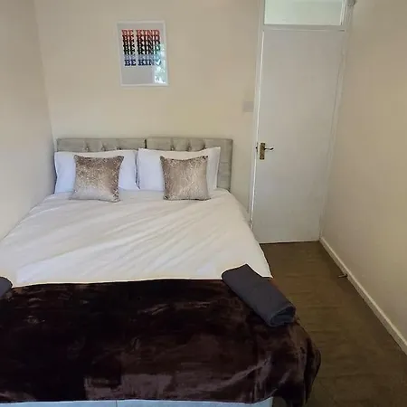 Eastpark 5 Bdrms Walk To O2 Apollo And بيت للعطل