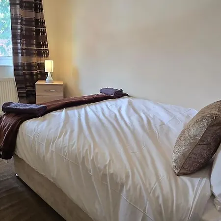 Eastpark 5 Bdrms Walk To O2 Apollo And مانشستر