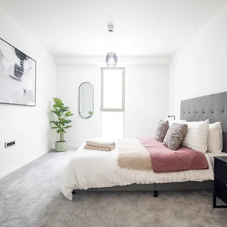 Luxury Free Parking Townhouse * Manchester