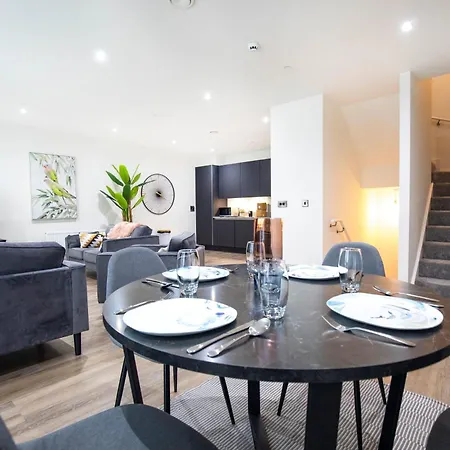 Luxury Free Parking Townhouse Prázdninový dům