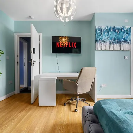 Апартаменты Mega Flat Near Arndale City Centre Манчестер