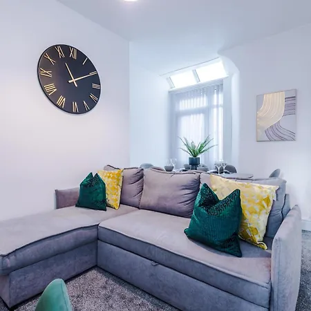 Semesterbostad Sleek And Stylish 3 Bedroom