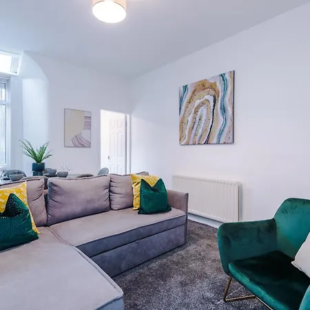 Sleek And Stylish 3 Bedroom