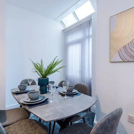 Sleek And Stylish 3 Bedroom