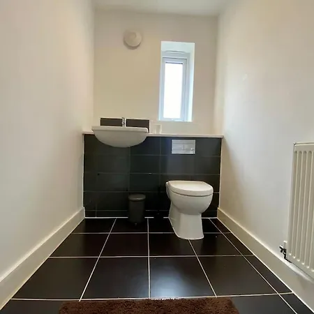 Uniquejoe - 3 Bedroom * Manchester