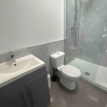 Your Manga House Near Coop Live Ethihad Apartamento