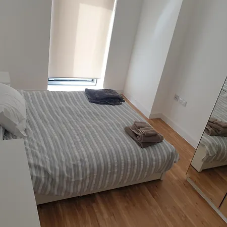 Salford Media - 2 Bed Apartment *