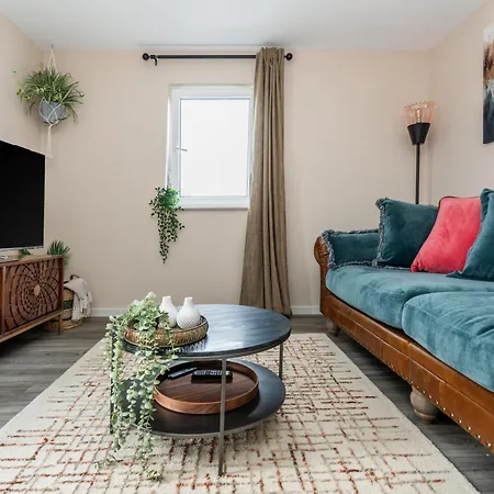 Modern 2bed In Apartment *