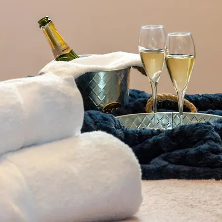 Charlotte House By Coqoon Manchester