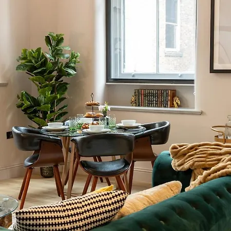 Charlotte House By Coqoon