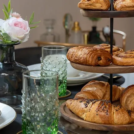 Charlotte House By Coqoon Manchester