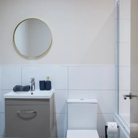 Modern 2bd In 公寓