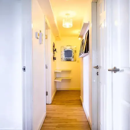 Prime Location Near City-trafford Centre-stadium 2bed * Manchester