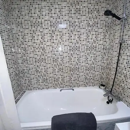 Apartment Prime Location Near City-trafford Centre-stadium 2bed *