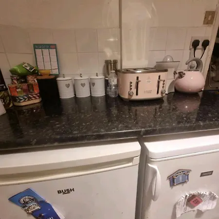 Double With Shared Bathroom Hotel *