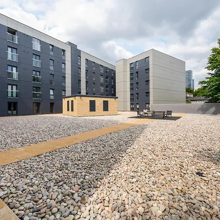 2bed Apartment *