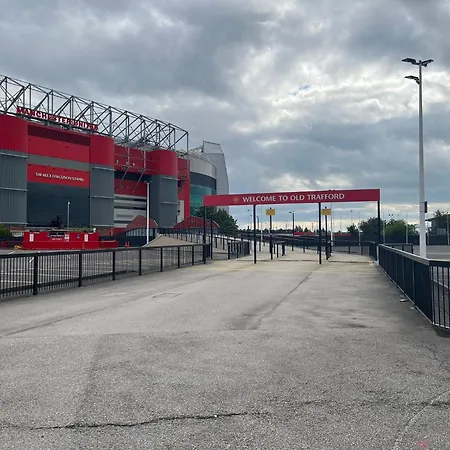 Luxury -old Trafford Stadium & Mediacity Uk Апартаменты