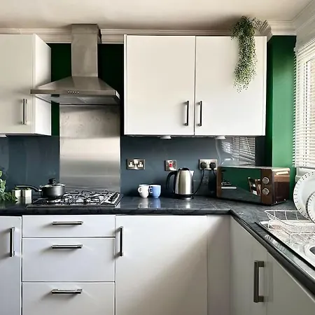 7 Guests House Old Trafford,media City,city Centre, Free Parking * Manchester