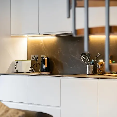 Spacious Loft Style 3 Bed Manchester