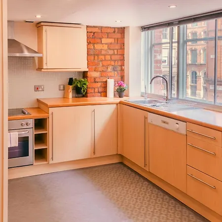 Chic Georgian Flat In Manchester