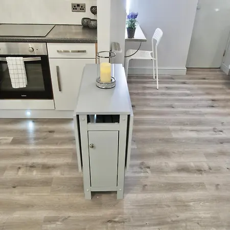 Bnbee - - Spacious Studio Appartement