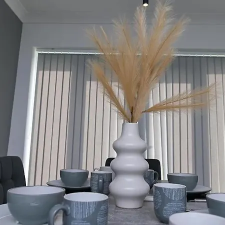 Feriehus 3 Bedroom House With En-suite Free Wifi And Parking Manchester