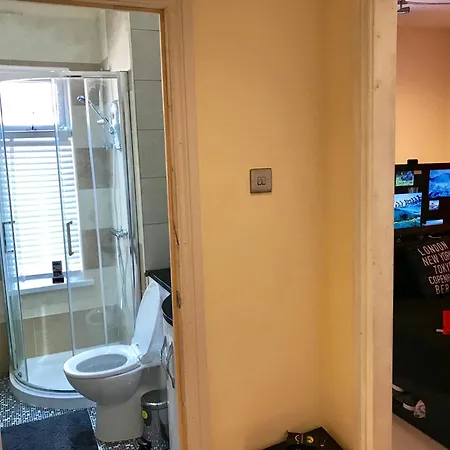 King Tv-bed En-suite Mediacity, Mufc, Salford * Mánchester