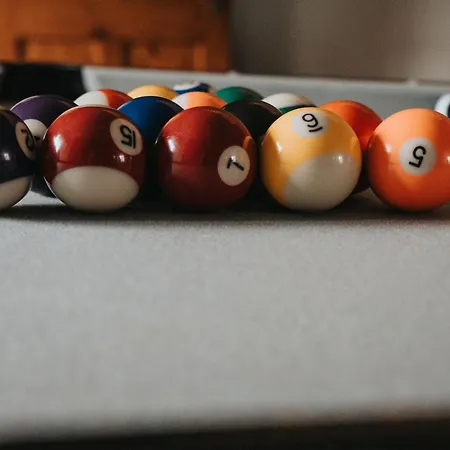 Vibrant & Spacious 3br House, Near & Salford Quays, Free Parking 公寓 *