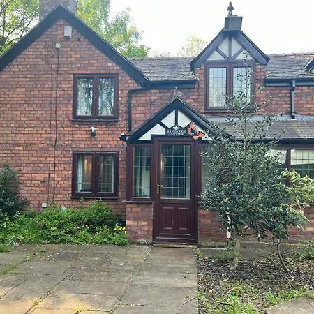 Rainsough - Shared Bathroom - Free Parking & Wifi Penzion Prestwich