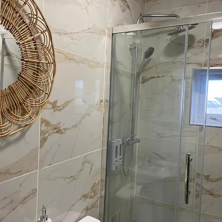 Lejlighed Affordably Elegant Close To Coop Live, Etihad Stadium And Centre *