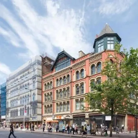 Boutique Centre Flat By Superhost *