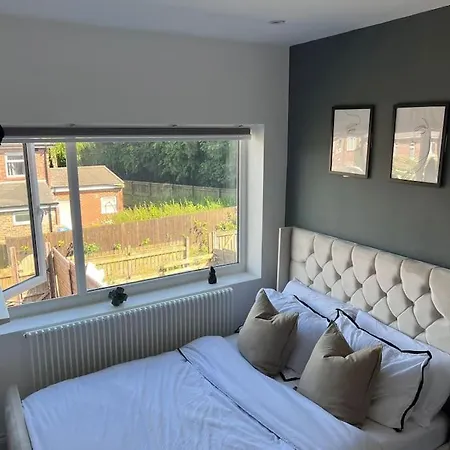 Nyaraló Luxury 2-br House Ao Arena & & Old Trafford *