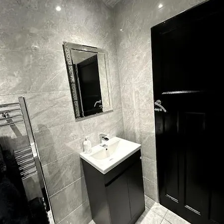 Luxury 2-br House Ao Arena & & Old Trafford Manchester