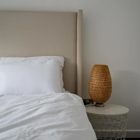 Spacious 4 Bed Hidden Gem Pass The Keys * Manchester