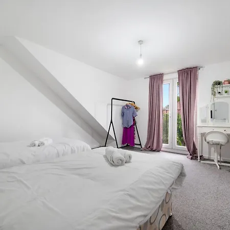 Nyaraló Spacious 4 Bed Hidden Gem Pass The Keys *