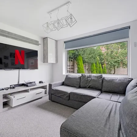 Spacious 4 Bed Hidden Gem Pass The Keys Nyaraló Manchester