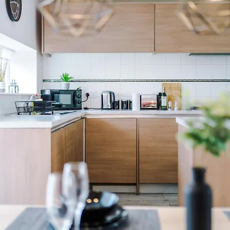 Luxury Coop Live & Etihad With Free Parking Semesterbostad *