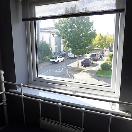 Luxury - Pick A - Free Parking & Kitchen Access, Near Etihad Stadium, The Coop Live & Piccadilly Station, مانشستر
