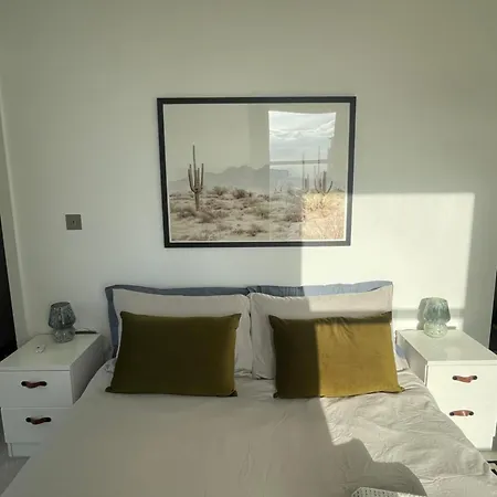 Entire Highrise Hideaway * Manchester