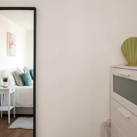 Centre Perfect Location