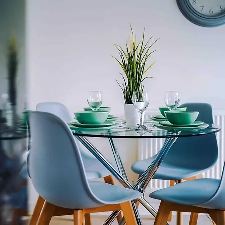 Spacious 4-bed Ferienhaus *