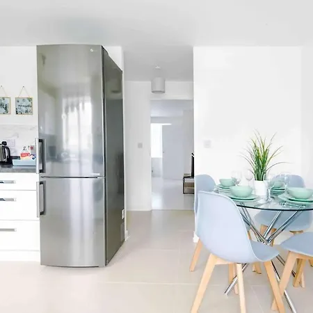 Ferienhaus Spacious 4-bed