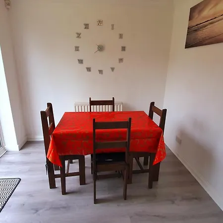 Holiday home Lovely 3 Bedroom House *