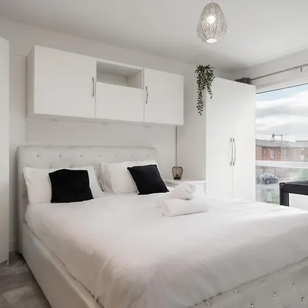 別荘 Pool Table - Coop Live Arena, Etihad & *